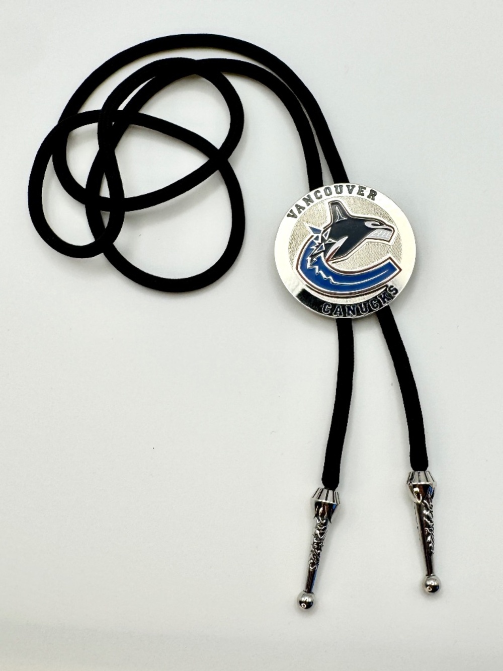 Vancouver Canucks Bolo Tie One-of-a-Kind NHL Fan Apparel Upcycled 1.75" pin - Picture 3 of 11